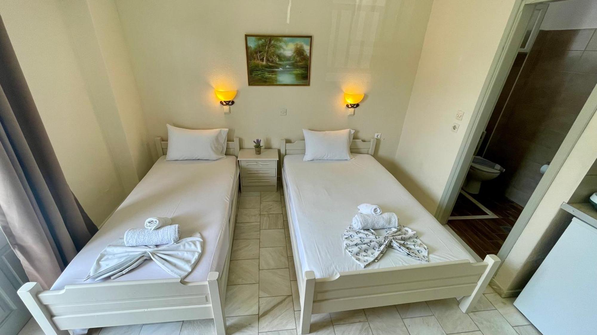 Velonis Apartments Лептокария Екстериор снимка