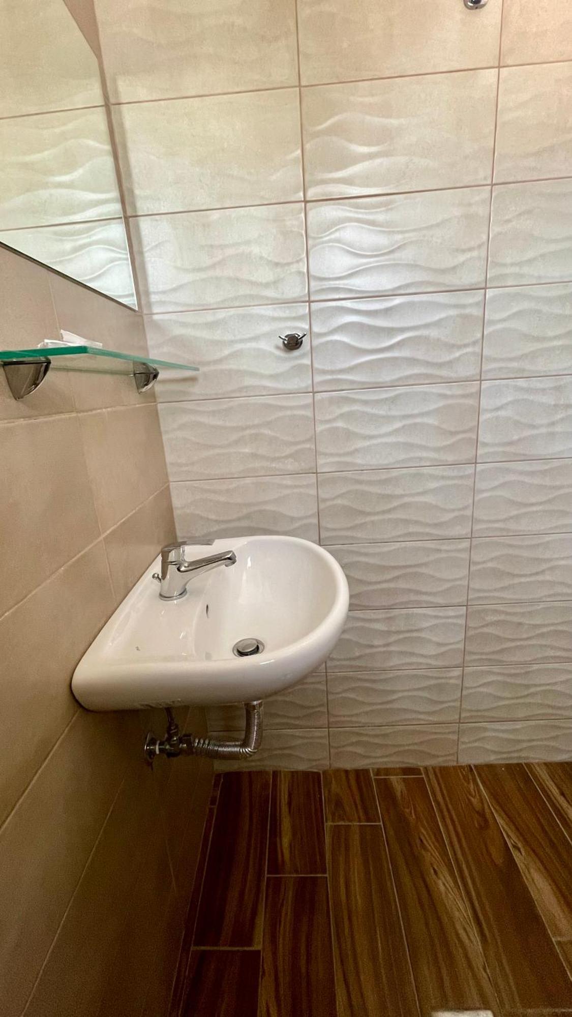 Velonis Apartments Лептокария Екстериор снимка